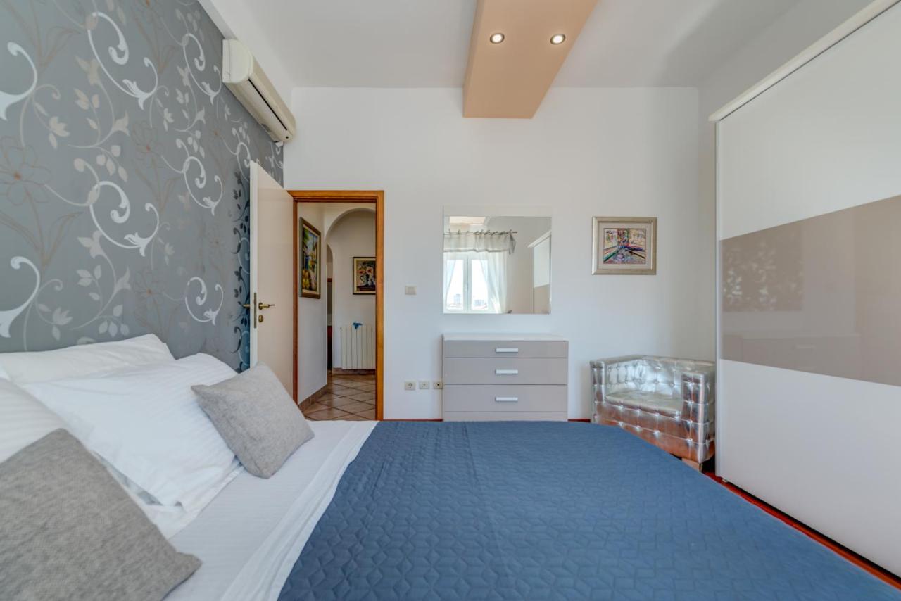 Marmont Apartment